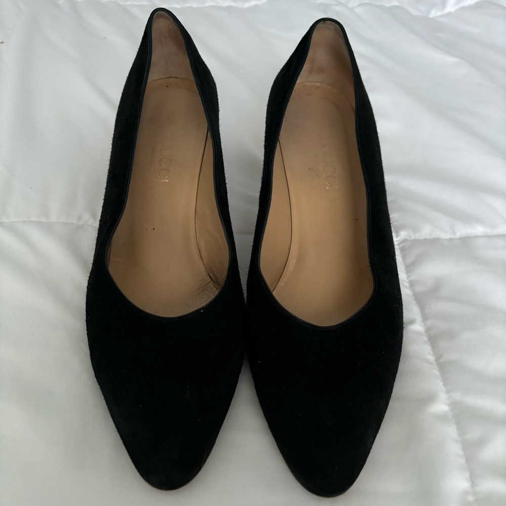 Vintage Gucci Suede Pump